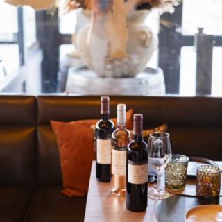 portugees-restaurant-mateus-zeedijk-nieuwpoort-wijnassortiment-op-tafel